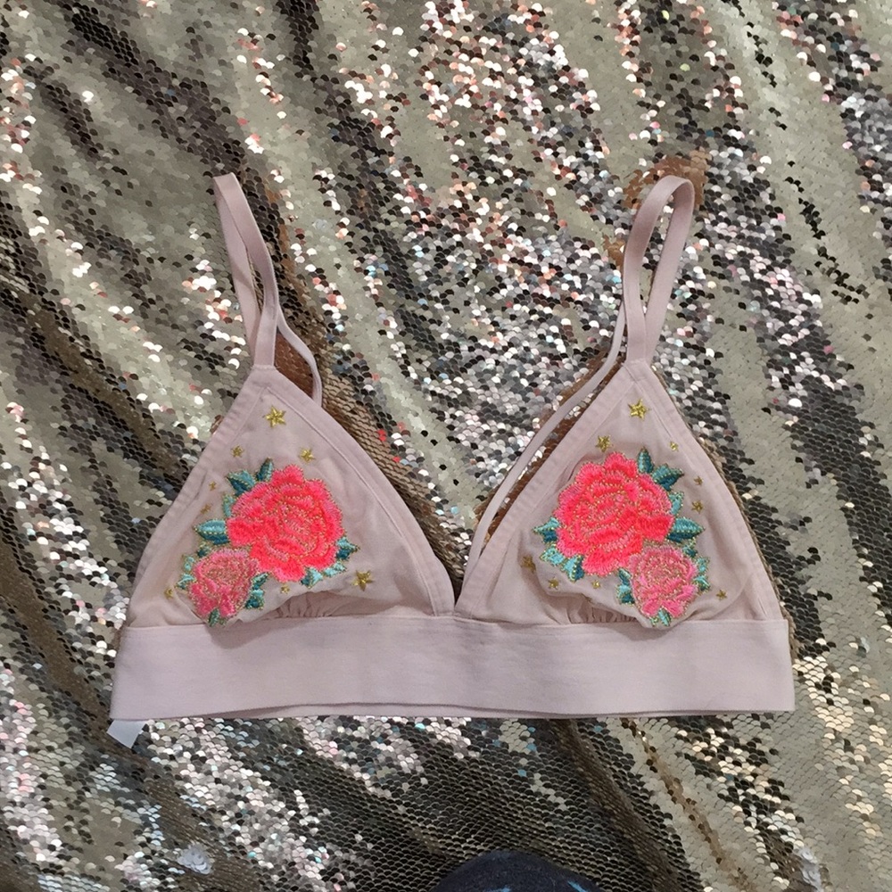 ❌SOLD❌VS PINK bralette.